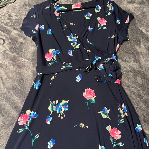 Eliza J Long Dress in EUC - Picture 5 of 6